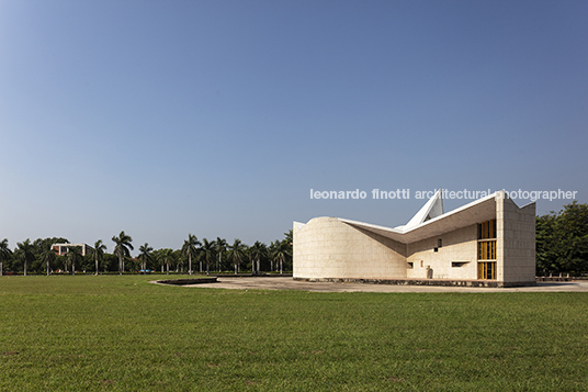 panjab university gandhi bhawan pierre jeanneret