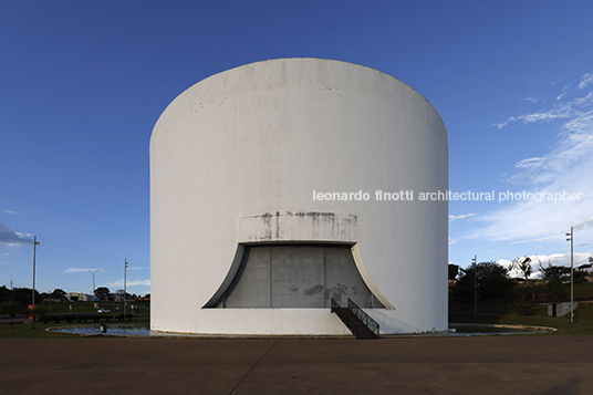 municipal theater  oscar niemeyer