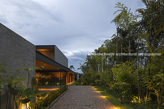 casa vetor - fazenda boa vista felipe caboclo arquitetura