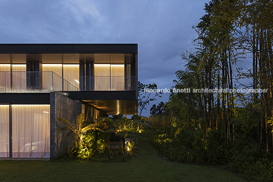 casa vetor - fazenda boa vista felipe caboclo arquitetura