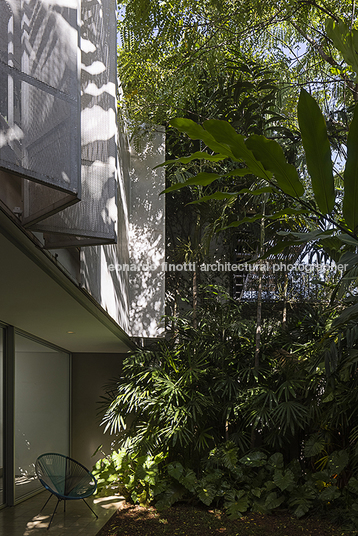 casa maestro ar arquitetos