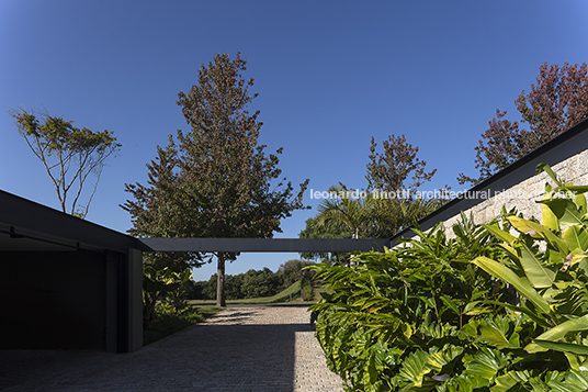 casa mdg - quinta da baroneza gálvez & márton arquitetura