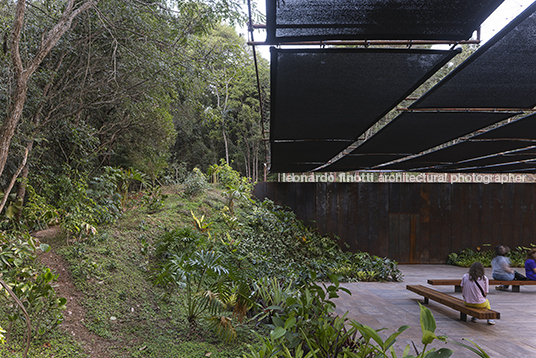 galeria yayoi kusama - inhotim mach arquitetos