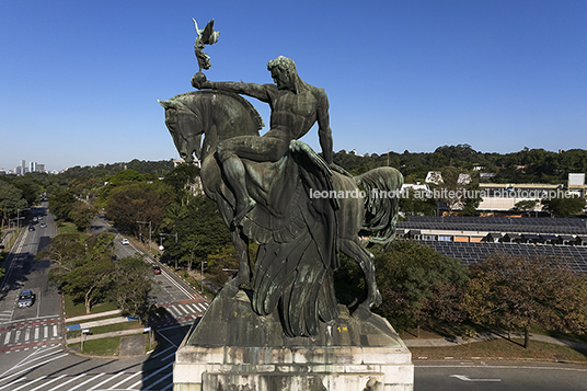 monumento a ramos de azevedo galileo emendabili