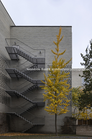 kolumba museum peter zumthor