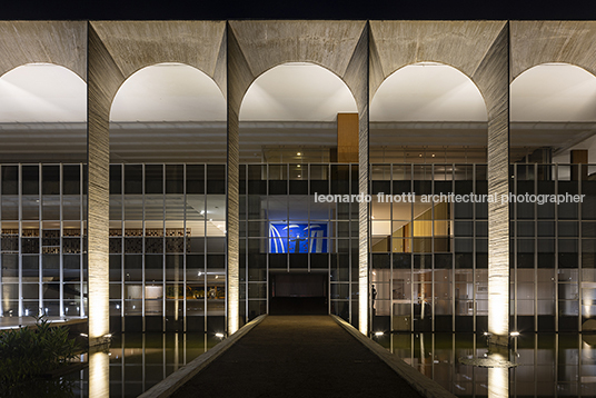 palácio do itamaraty oscar niemeyer