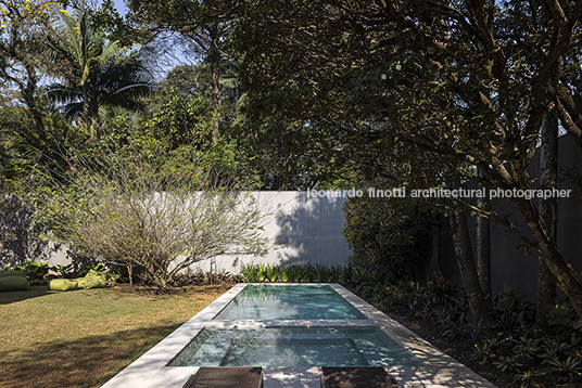 casa no morumbi luiz paulo andrade arquitetos